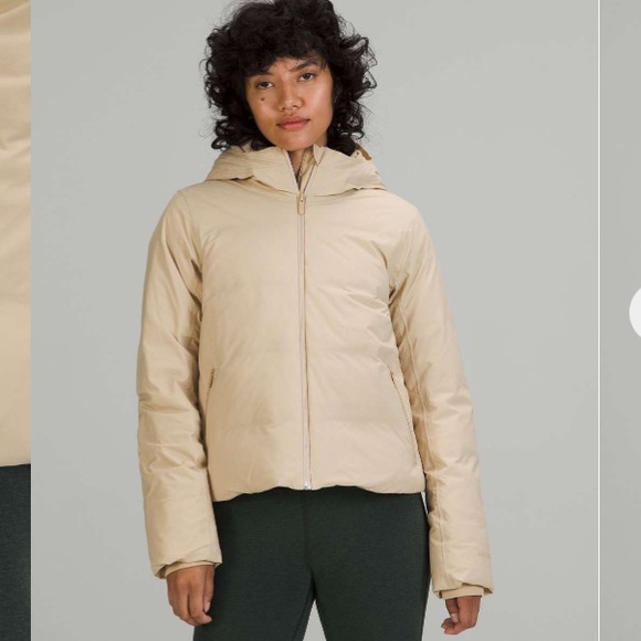 Lululemon Slush Hour Hooded Jacket in Trench - Picture 11 of 16